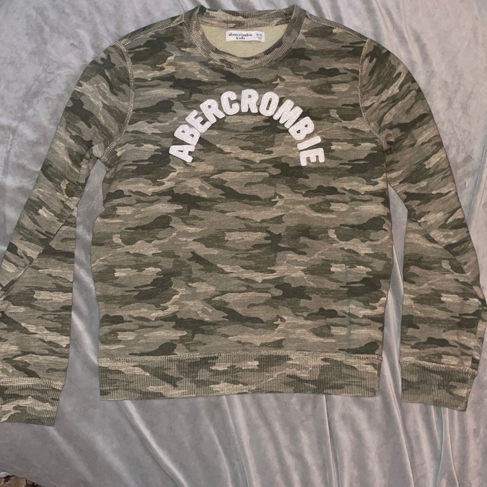 Abercrombie kids girls camo sweatshirt 11/12